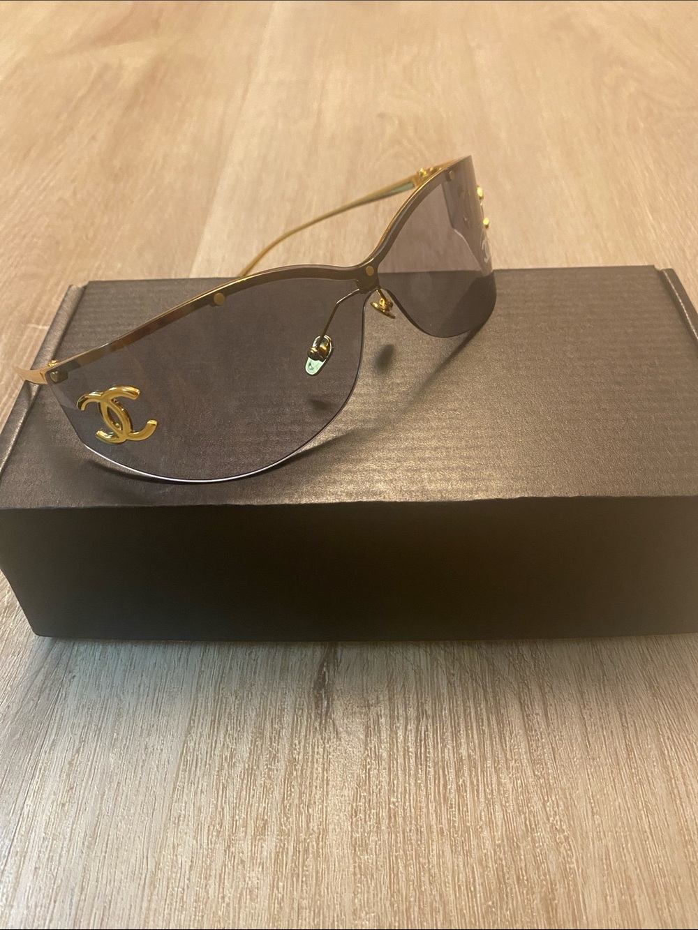 Chanel Rimless Shield Sunglasses Gray Gradient Lens Gold CC Logo - Picture 3 of 7